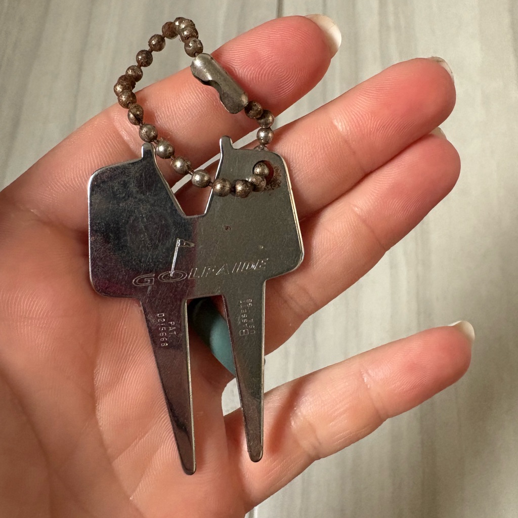 Vintage Bassett Golfaide Golf Divot MultiTool Keychain